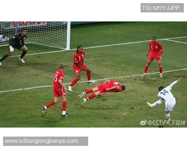 天下足球节目每周一准时直播时间及精彩内容全面解析