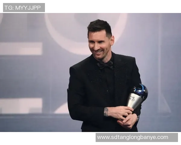 世界足球先生是谁 盘点历届获奖球员及其精彩表现