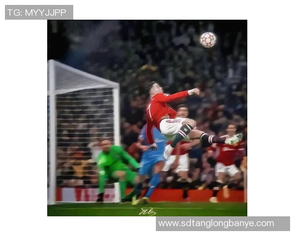 全新限量版C罗签字足球卡登场引发收藏热潮 让球迷感受传奇魅力