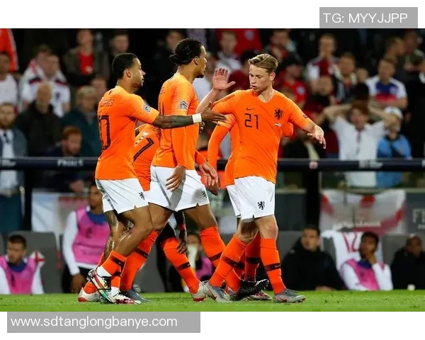 全球足球最富有的十大球星揭晓谁是财富榜首的背后故事 全球足球最富有的十大球星揭晓谁是财富榜首的背后故事